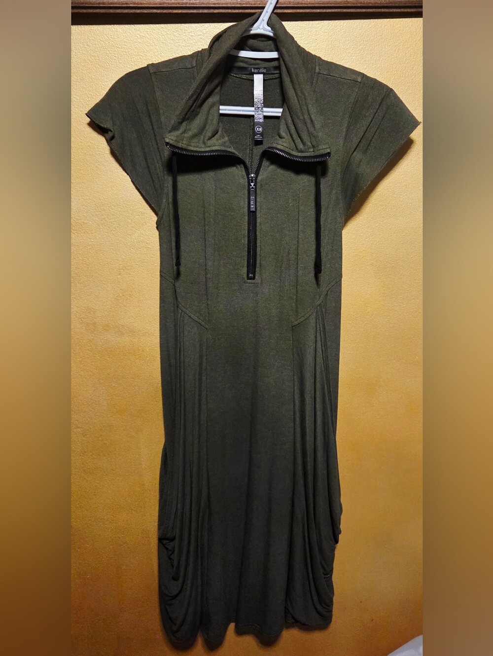 Kensie Olive Green Short Sleeve Zip-Front Dress